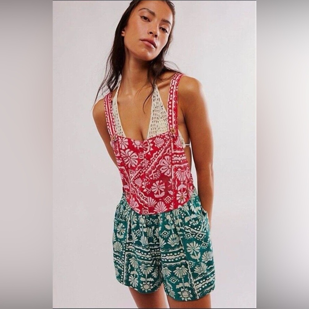 NWT Palm Bay printed shortalls by Free People in size Small